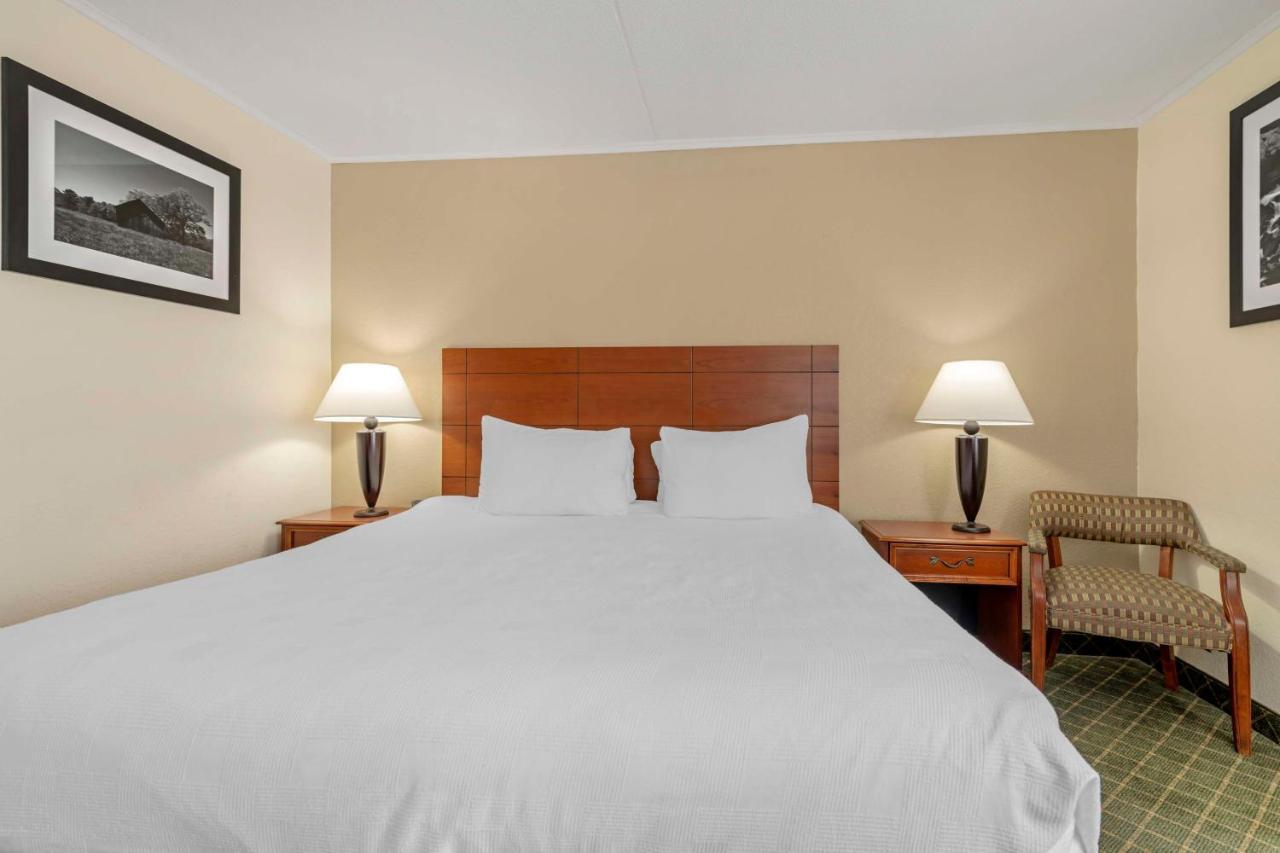 Best Western Plus Augusta Civic Center Inn Экстерьер фото