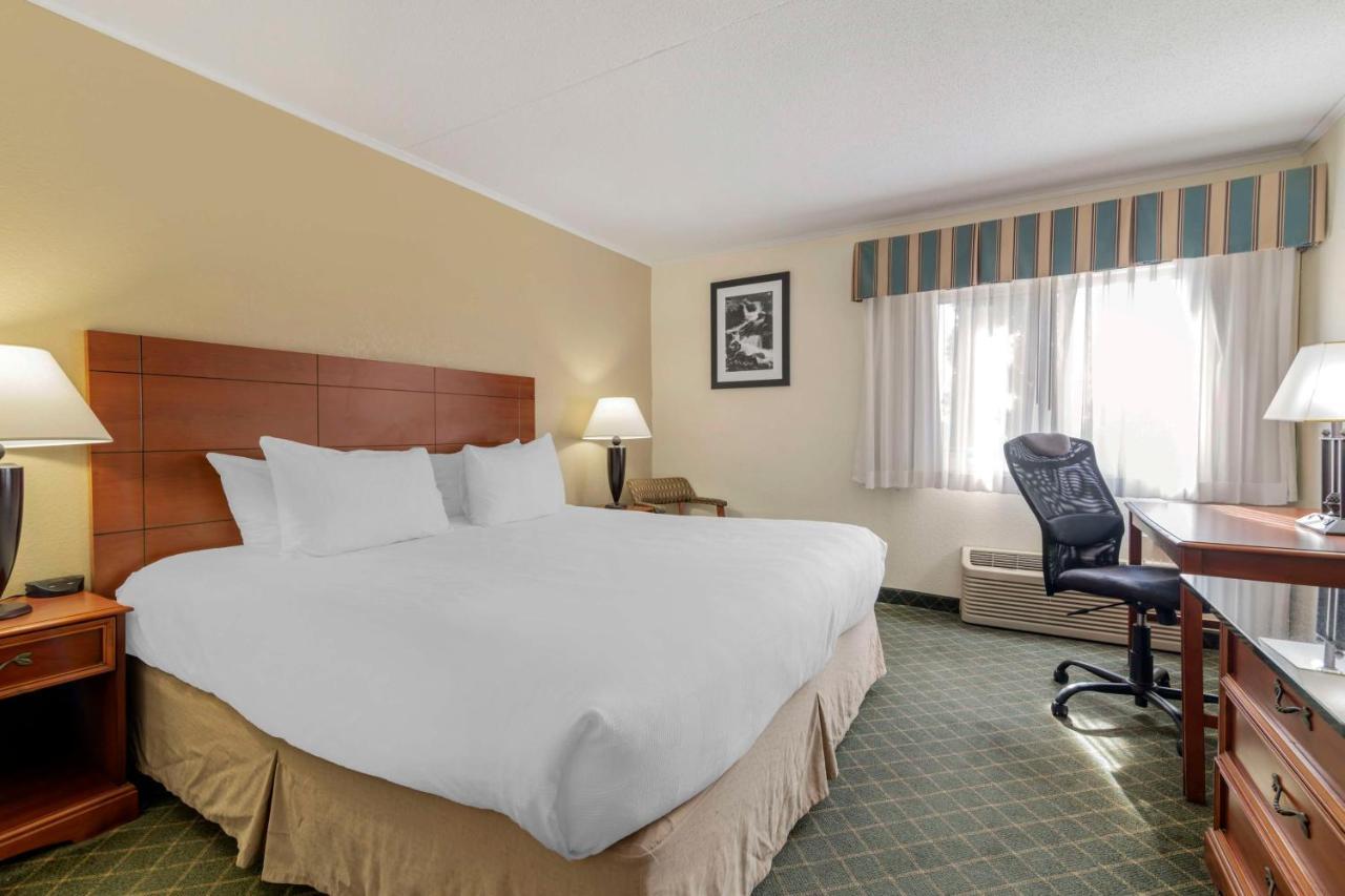 Best Western Plus Augusta Civic Center Inn Экстерьер фото
